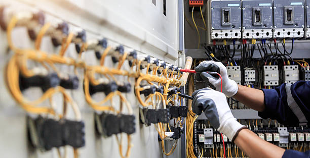 Professional Electrician technician working in Fairmount, IN